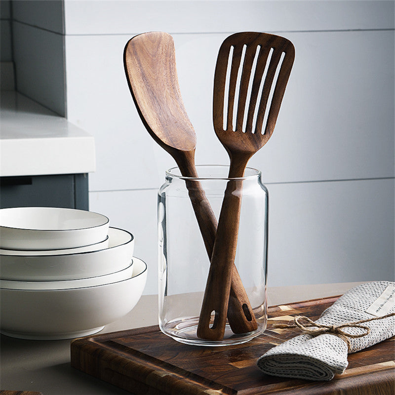 Household non-stick cooking spatula